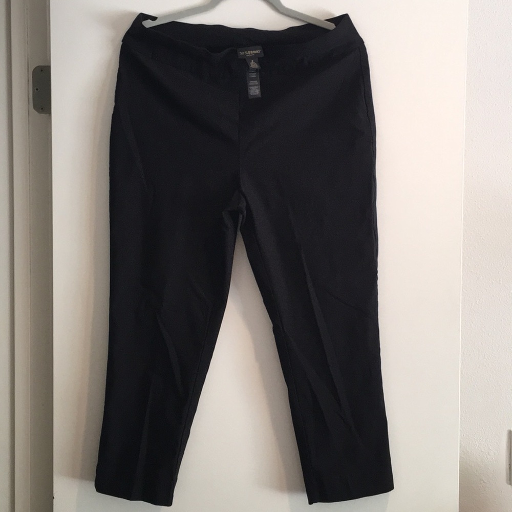 Chico’s Black Cropped Slacks